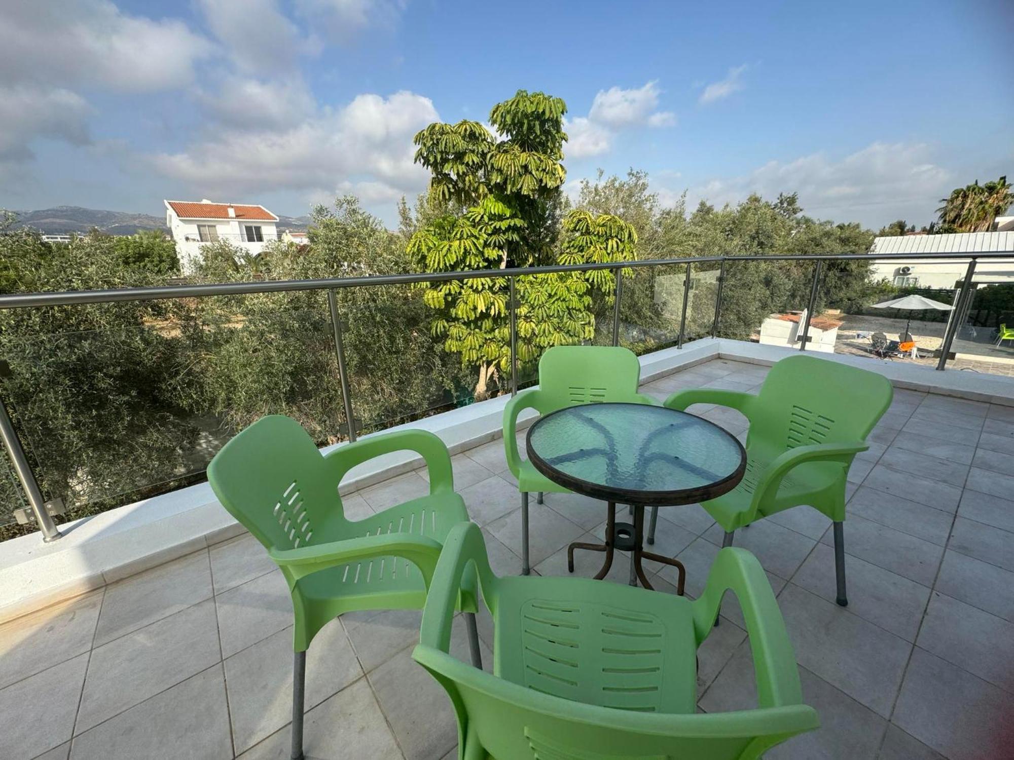 Villa Coralia Gardens 1Km From Coral Bay Beach Bagian luar foto